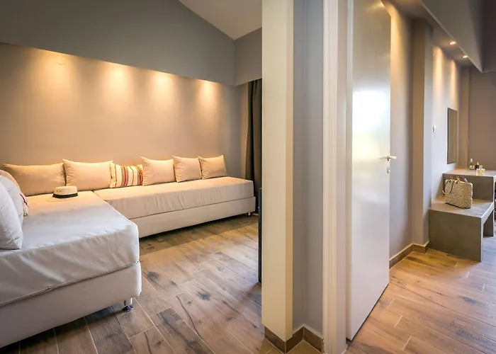 Zoe Hotel, Trypiti & Hive Water Park 4* Лименария