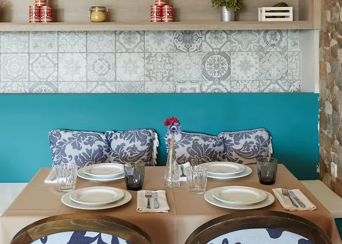 Отель Zoe Hotel, Trypiti & Hive Water Park