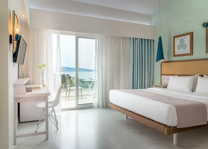 Отель Zoe Hotel, Trypiti & Hive Water Park Лименария