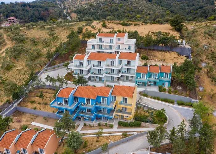 Отель Zoe Hotel, Trypiti & Hive Water Park