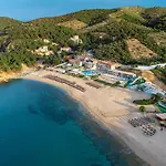 Zoe Hotel, Trypiti & Hive Water Park 4*