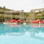 Zoe Hotel, Trypiti & Hive Water Park מלון