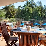 Zoe Hotel, Trypiti & Hive Water Park מלון 4*