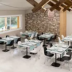 Zoe Hotel, Trypiti & Hive Water Park לימנריה