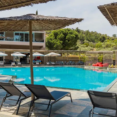 ホテル Zoe Hotel, Trypiti & Hive Water Park 4*