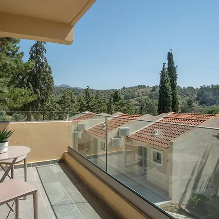 Ξενοδοχείο Zoe Hotel, Trypiti & Hive Water Park