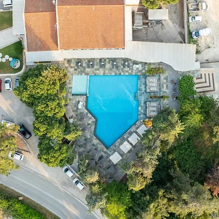 ホテル Zoe Hotel, Trypiti & Hive Water Park 4*