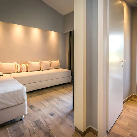 Zoe Hotel, Trypiti & Hive Water Park 4* リメナリア