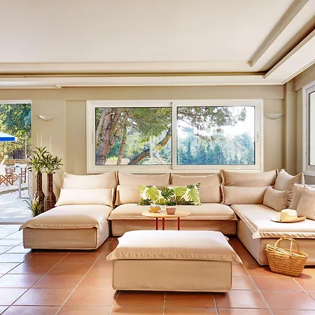 Zoe Hotel, Trypiti & Hive Water Park 4*