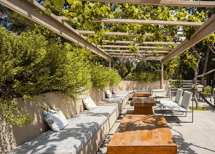 Zoe Hotel, Trypiti & Hive Water Park מלון 4*