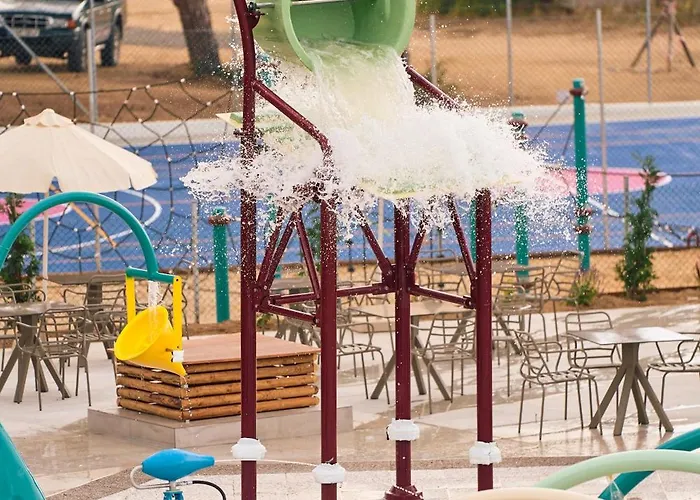 Otel Zoe Hotel, Trypiti & Hive Water Park Limenaria (Thasos)