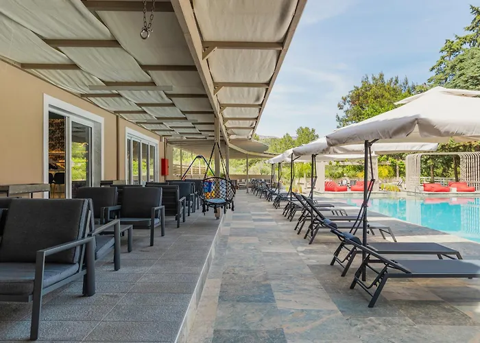 Zoe Hotel, Trypiti & Hive Water Park 4* リメナリア