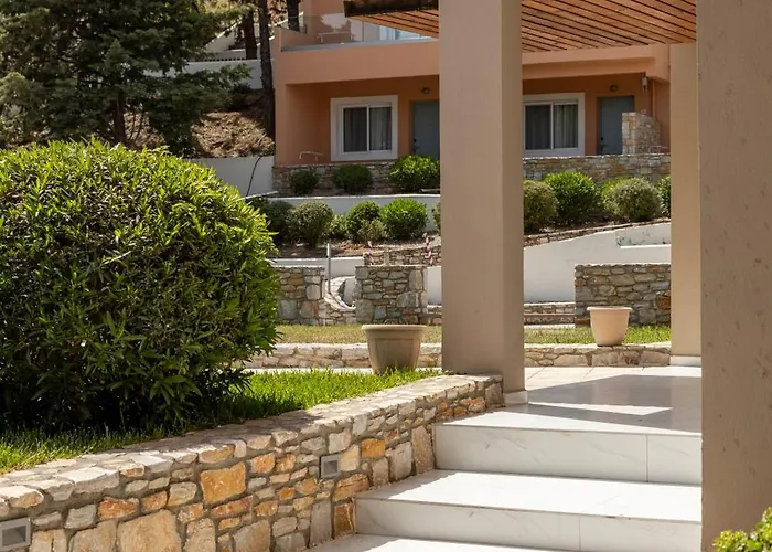 ホテル Zoe Hotel, Trypiti & Hive Water Park