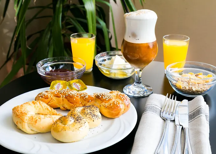 Zoe Hotel, Trypiti & Hive Water Park 4* לימנריה