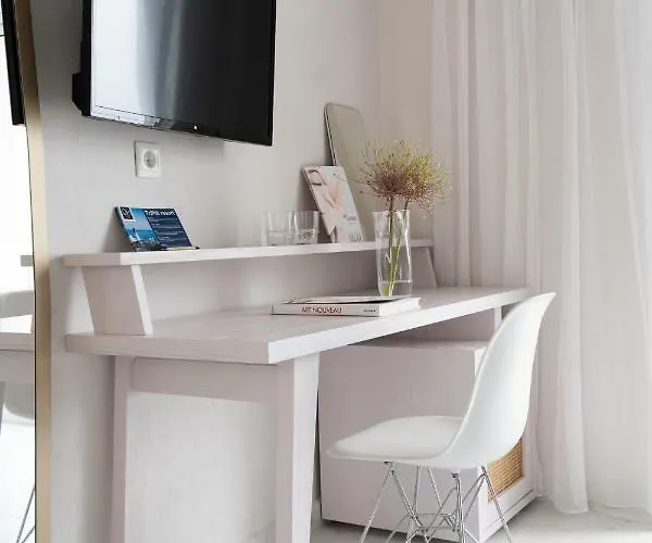 Zoe Hotel, Trypiti & Hive Water Park ホテル 4*