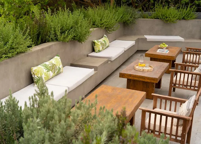 Zoe Hotel, Trypiti & Hive Water Park 4* לימנריה