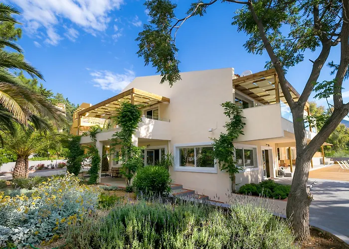 Zoe Hotel, Trypiti & Hive Water Park 4*